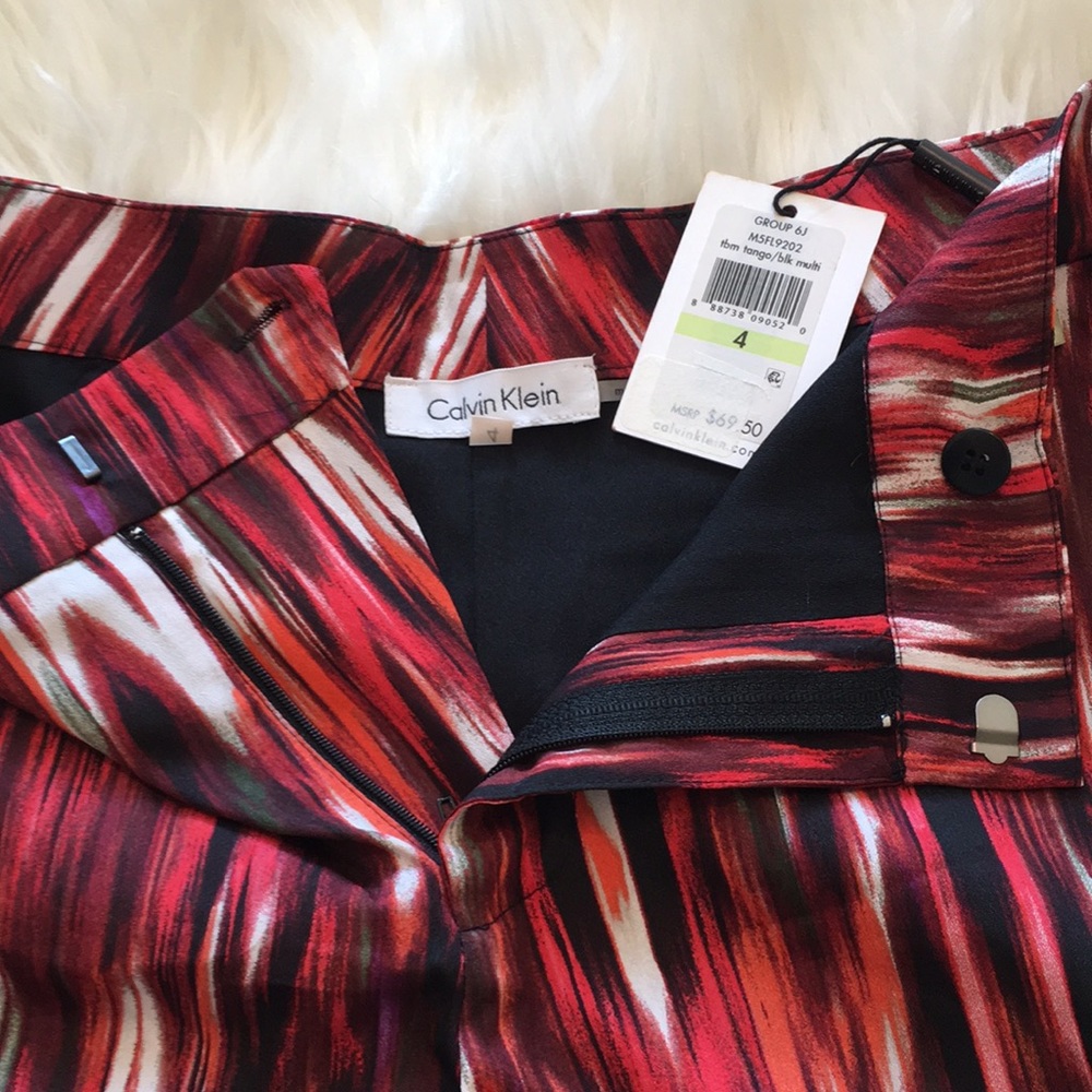 NWT Calvin Klein Printed Shorts - Picture 7 of 10